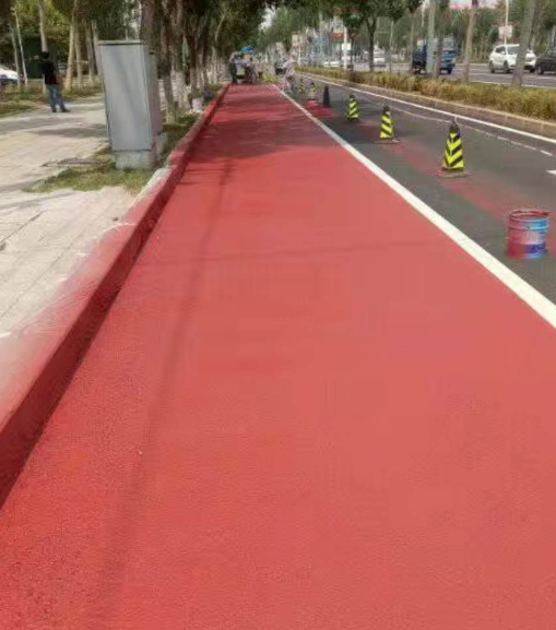 山南彩色路面喷涂施工要点